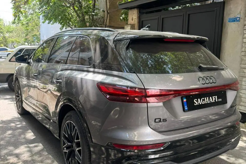 آئودی  Q5 e-tron