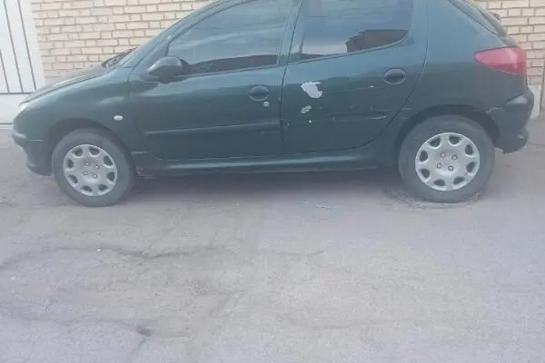 پژو،  206