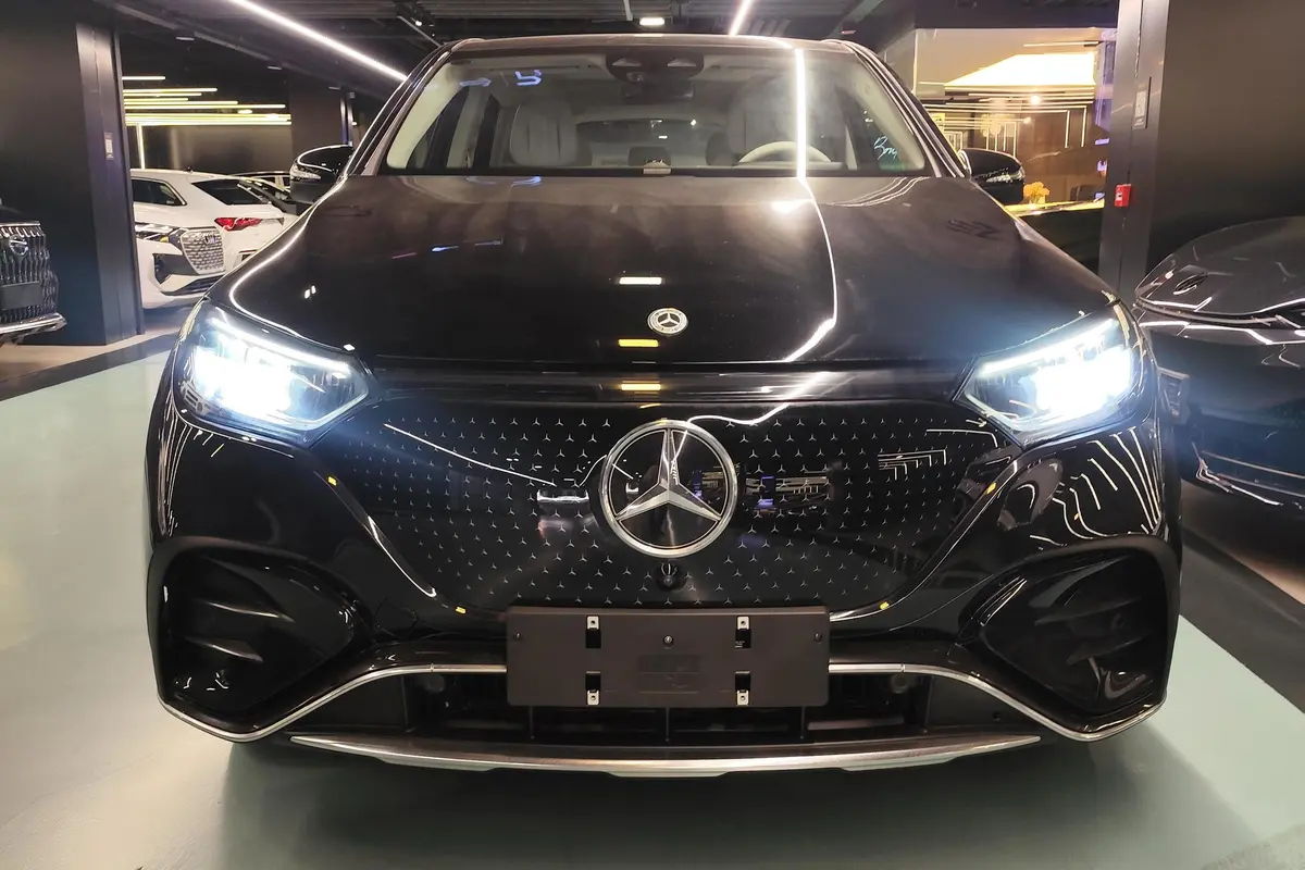 بنز،  EQE SUV