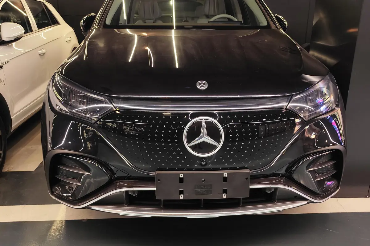 بنز،  EQE SUV