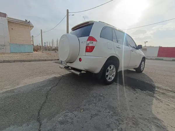 ام وی ام، X33