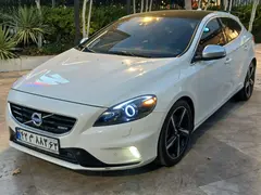 ولوو، V40
