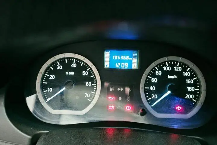 رنو،  تندر 90