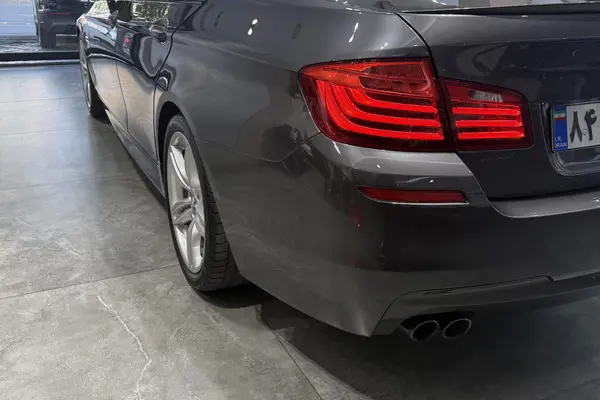 ب ام و، سری 5 سدان