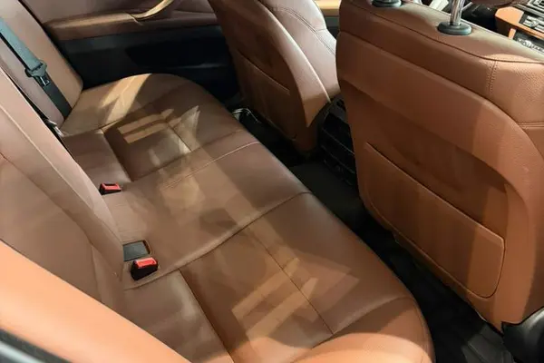 ب ام و، سری 5 سدان