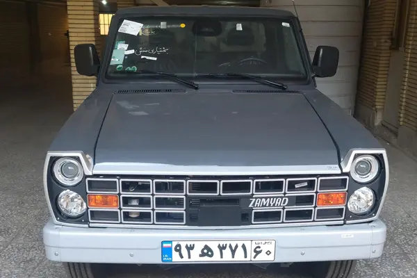 زامیاد، وانت نیسان