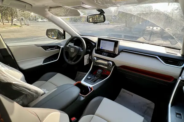 تویوتا، راوفور