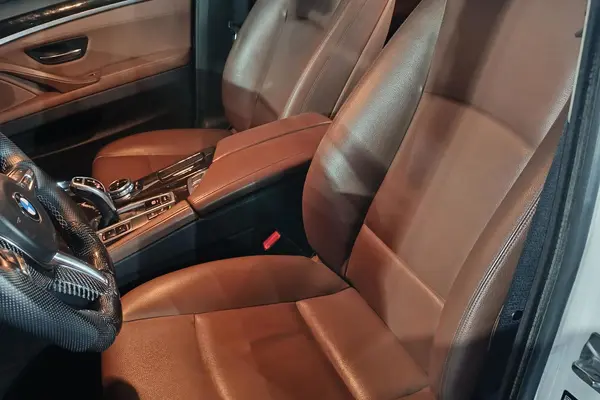 ب ام و، سری 5 سدان