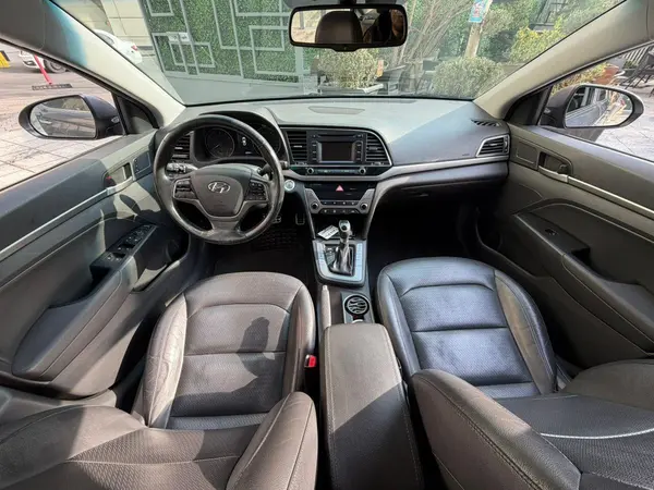 هیوندای، النترا