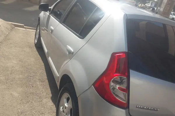 رنو، ساندرو