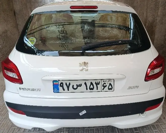 پژو،  207