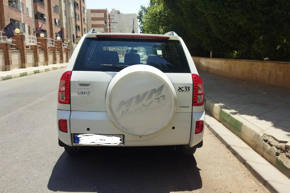 ام وی ام  X33