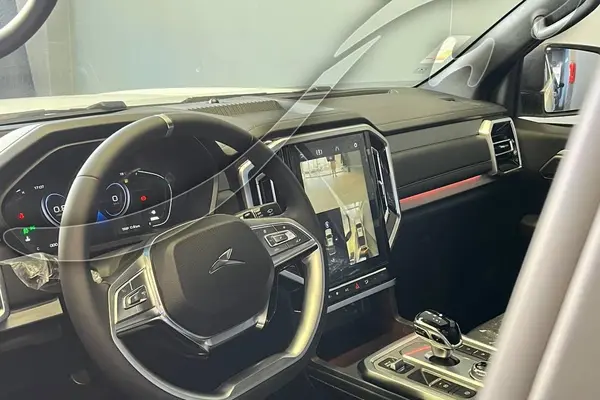 پیش فروش کی ام سی، T9