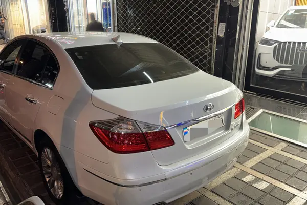 هیوندای، جنسیس