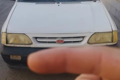 پراید، صندوق دار