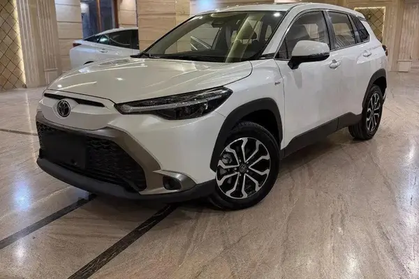 تویوتا، فرانت لندر هیبرید