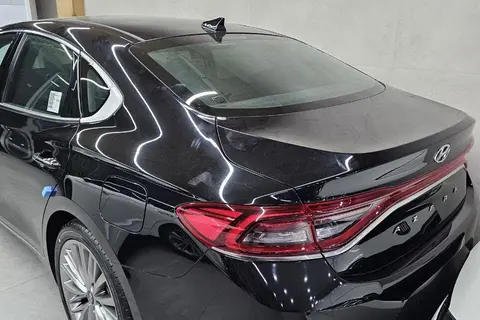 هیوندای، آزرا (گرنجور)