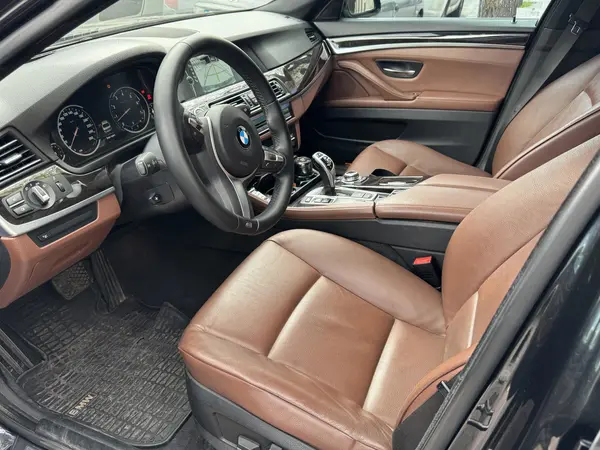 ب ام و، سری 5 سدان