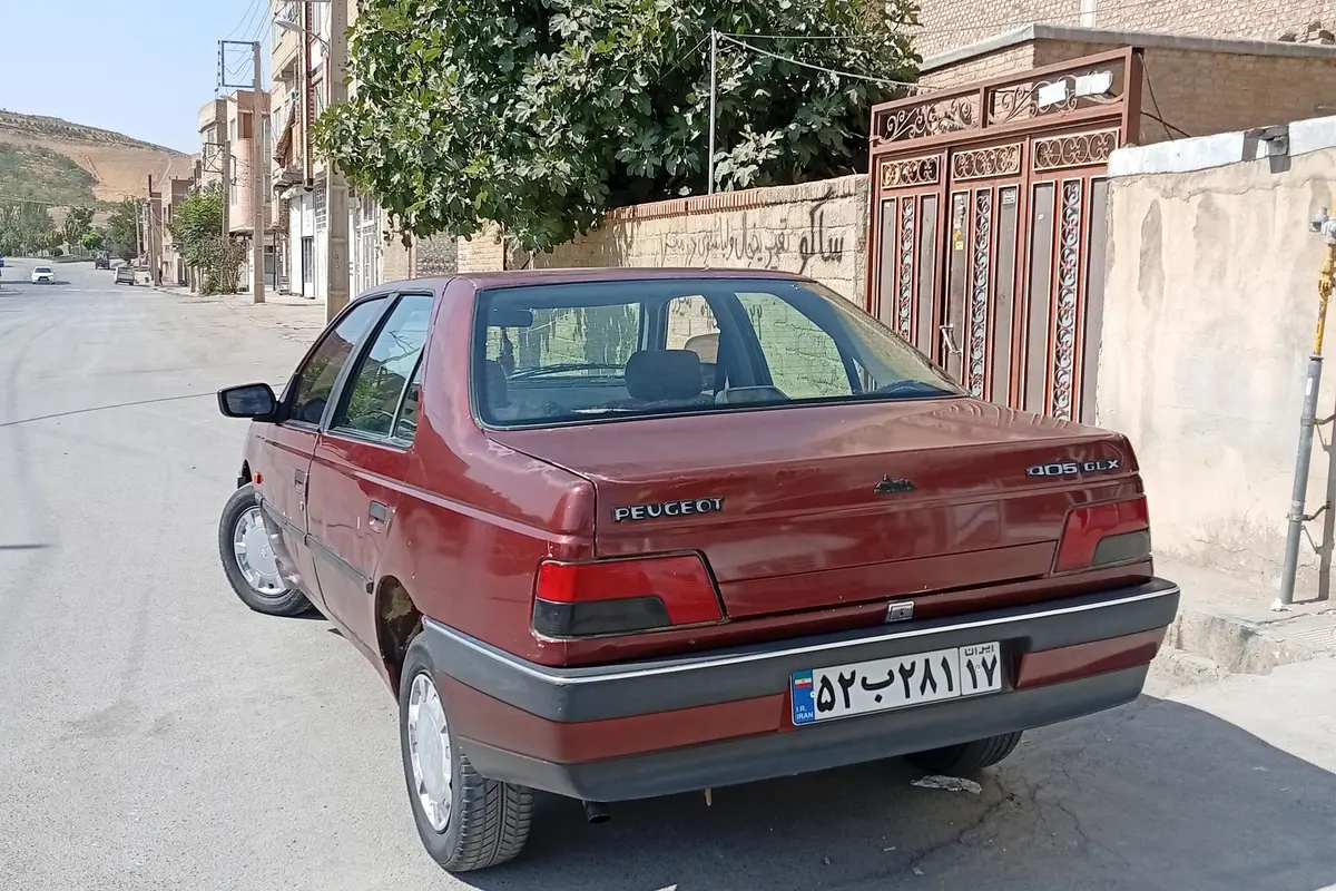پژو،  405