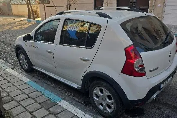 رنو، ساندرو