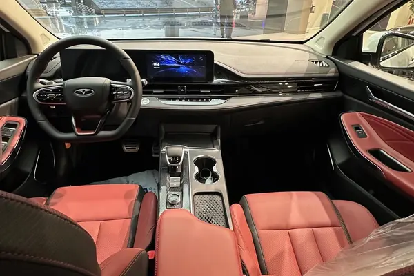 فونیکس، آریزو 6 جی تی (Z6 GT)