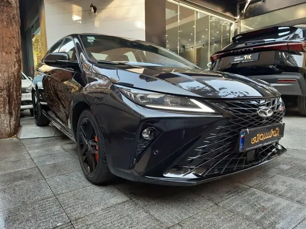 فونیکس، آریزو 6 جی تی (Z6 GT)