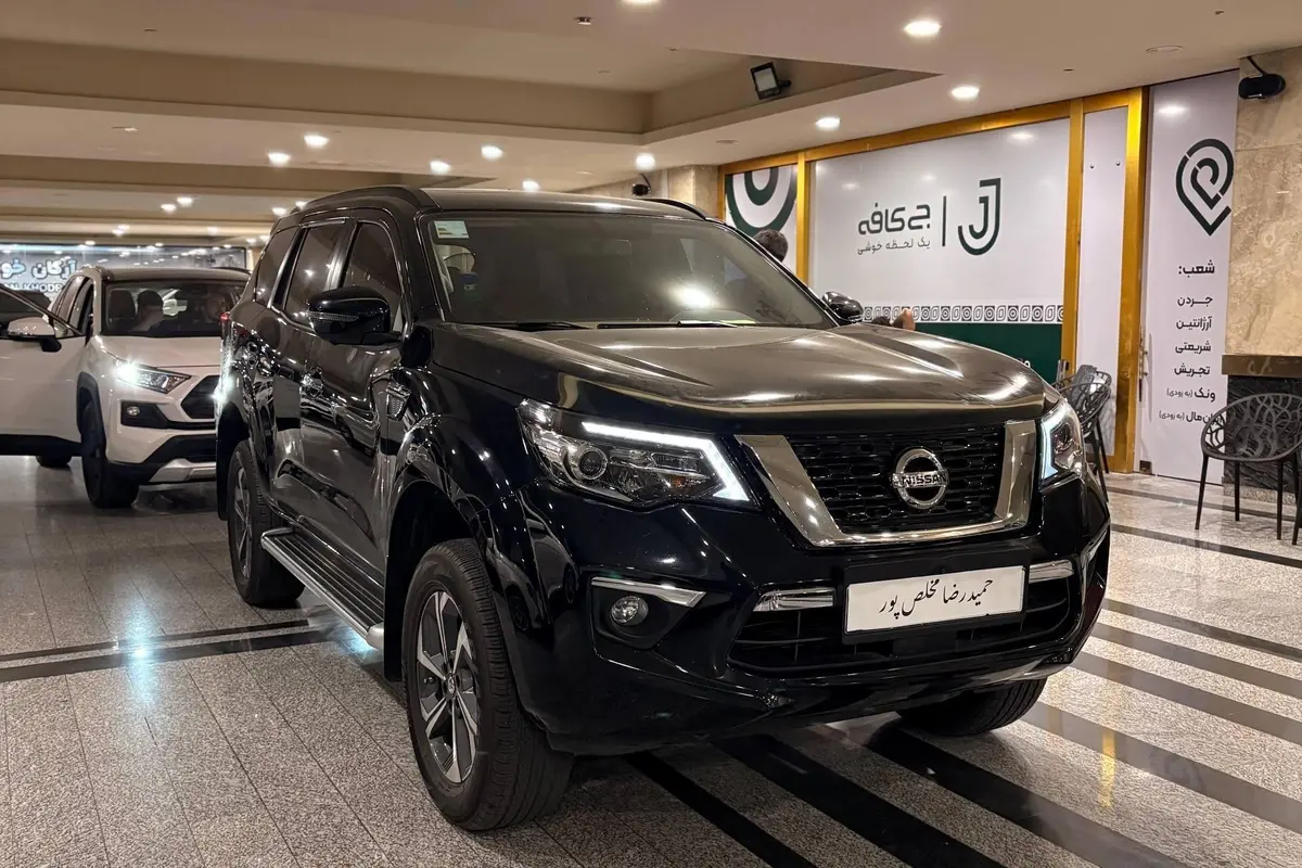 نیسان،  ترا