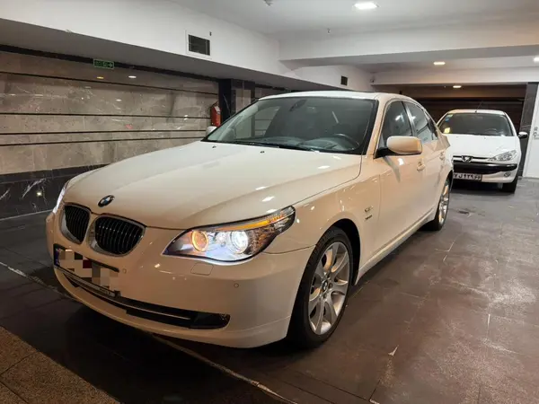 ب ام و، سری 5 سدان