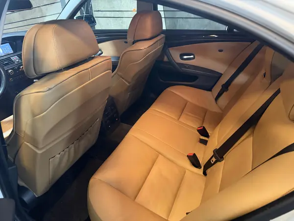 ب ام و، سری 5 سدان