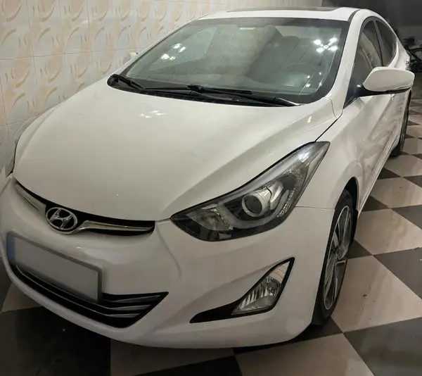 هیوندای  النترا