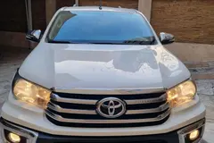 تویوتا، هایلوکس دو کابین