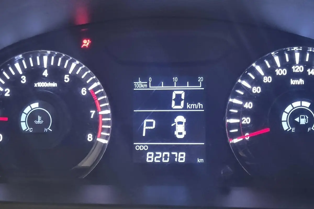 لیفان،  820