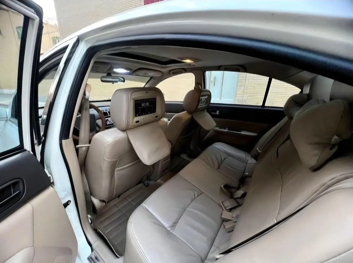 ام وی ام،  530
