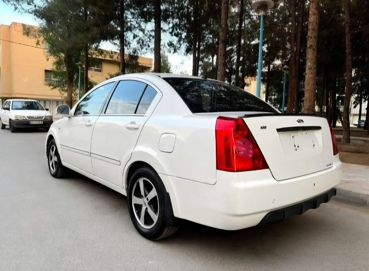 ام وی ام،  530