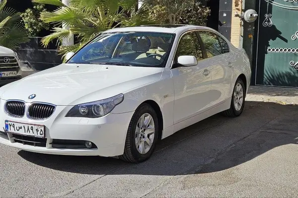 ب ام و، سری 5 سدان