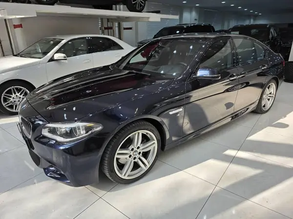 ب ام و، سری 5 سدان