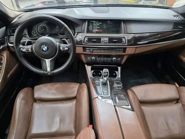 ب ام و، سری 5 سدان