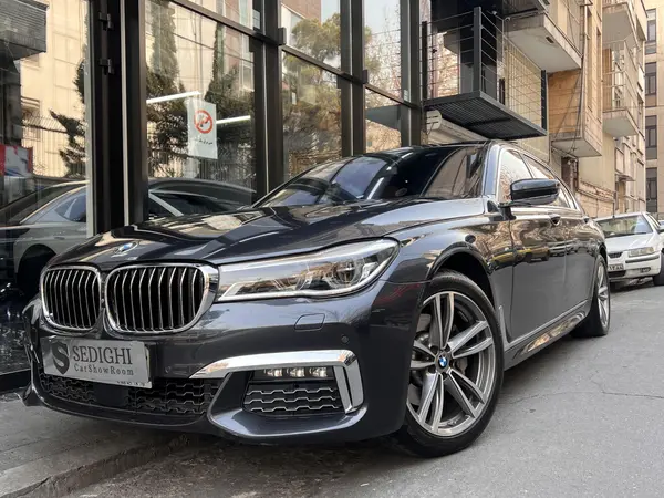 ب ام و، سری 7