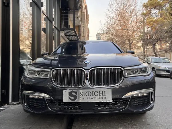 ب ام و، سری 7