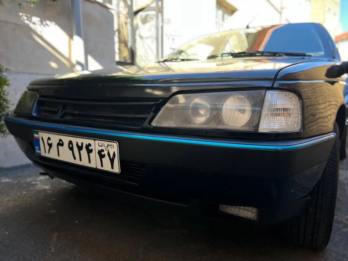 پژو،  405