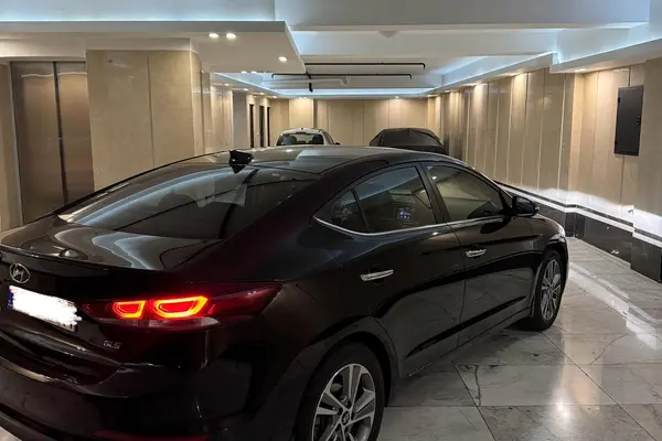 هیوندای  النترا
