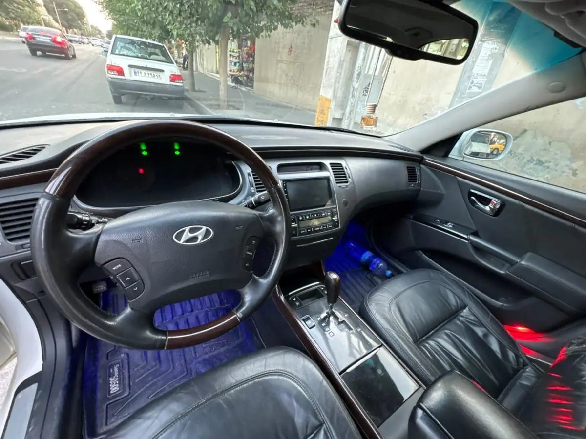 هیوندای،  آزرا (گرنجور)