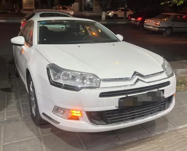 سیتروئن  C5