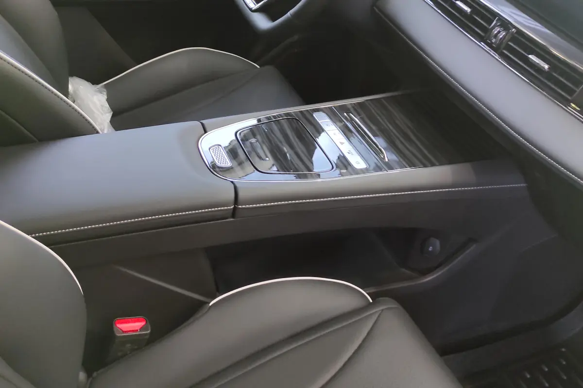 فونیکس،  FX EV