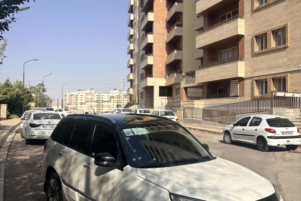 ام وی ام،  X33 S