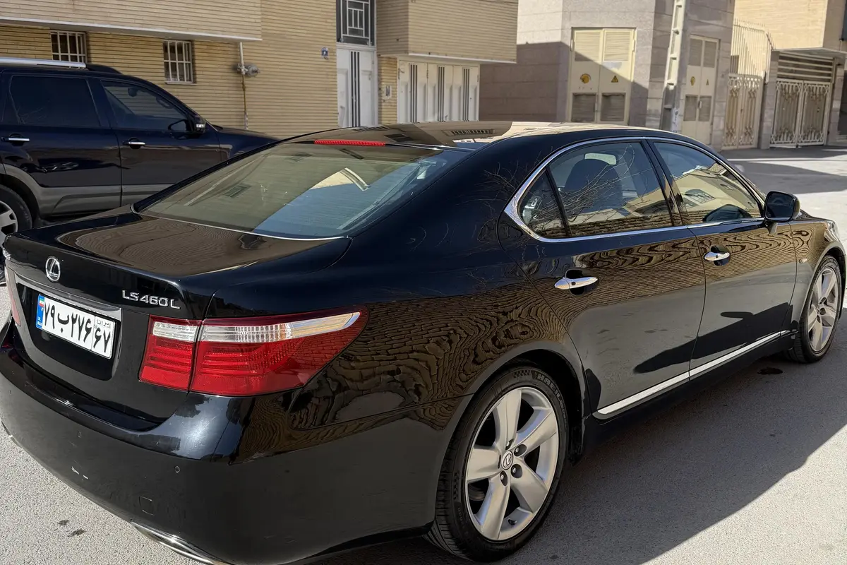 لکسوس،  LS