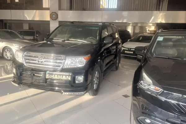 تویوتا، لندکروز چهار در