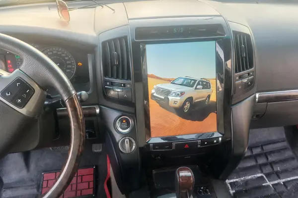 تویوتا، لندکروز چهار در