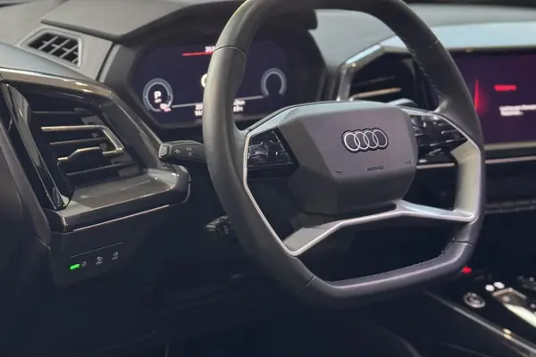 آئودی، Q5 e-tron