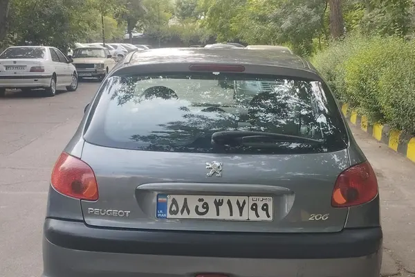 پژو، 206